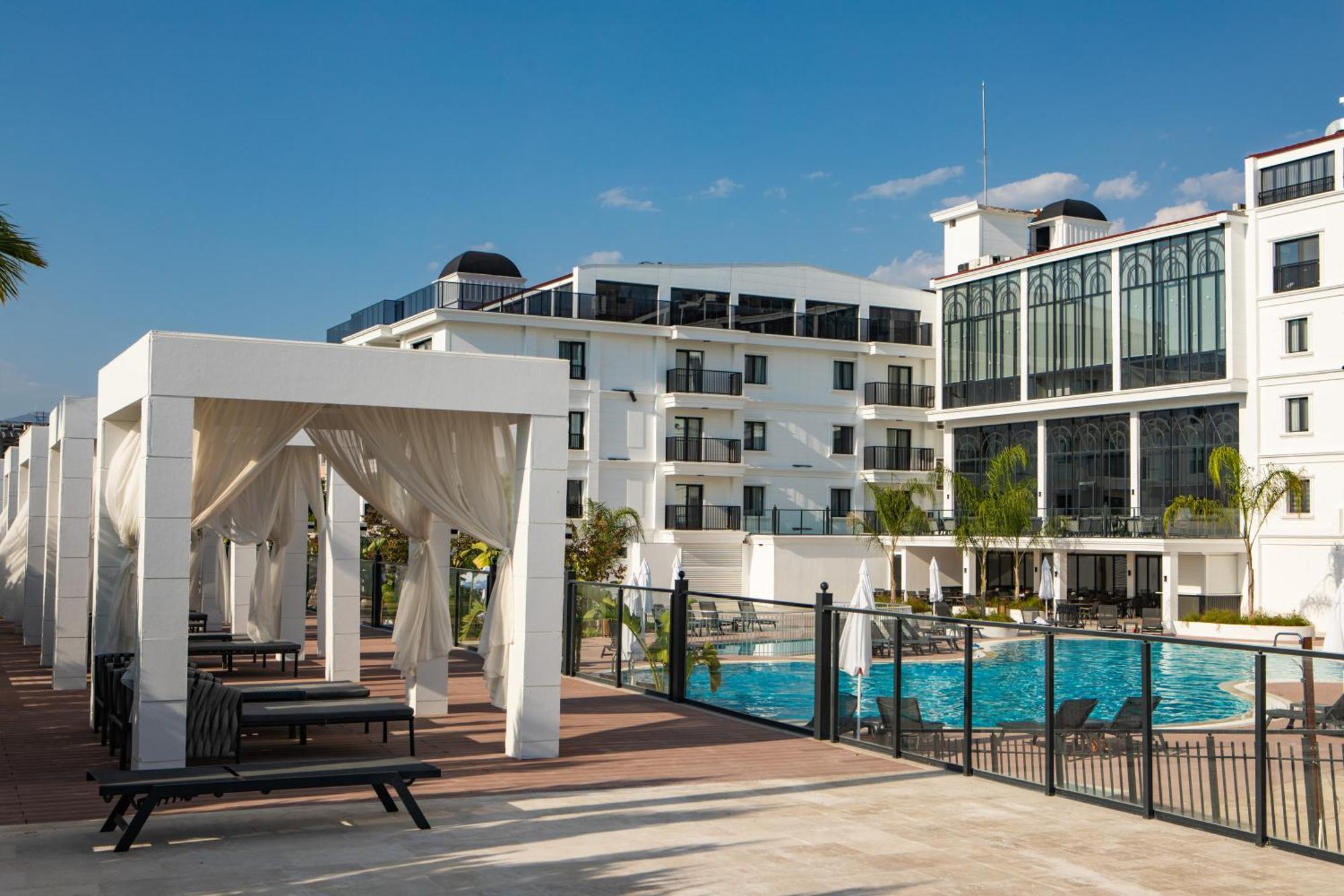 Ramada By Wyndham Dalaman Ngoại thất bức ảnh