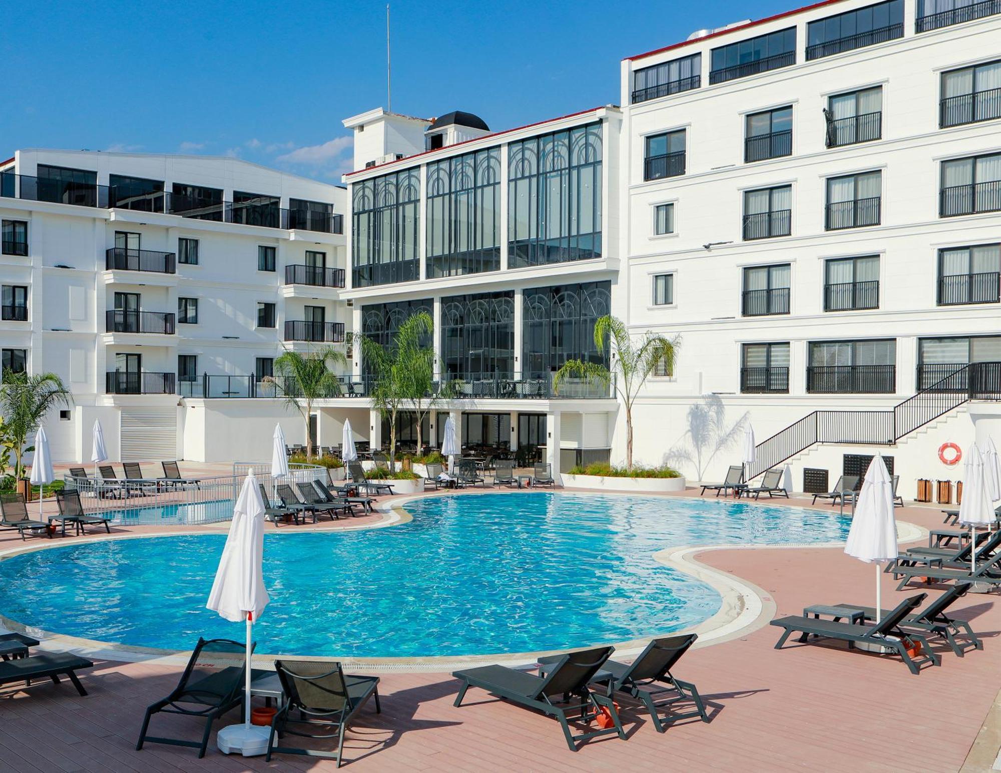 Ramada By Wyndham Dalaman Ngoại thất bức ảnh