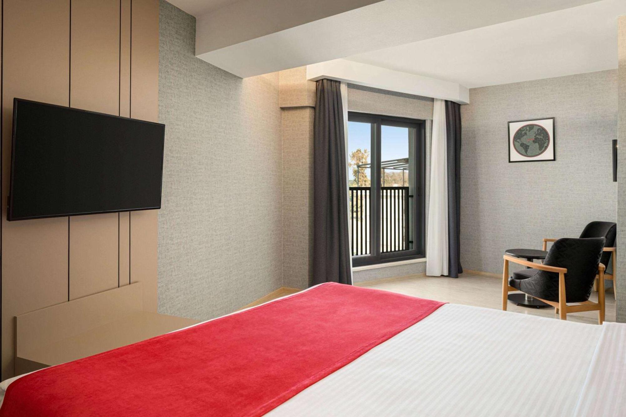 Ramada By Wyndham Dalaman Ngoại thất bức ảnh