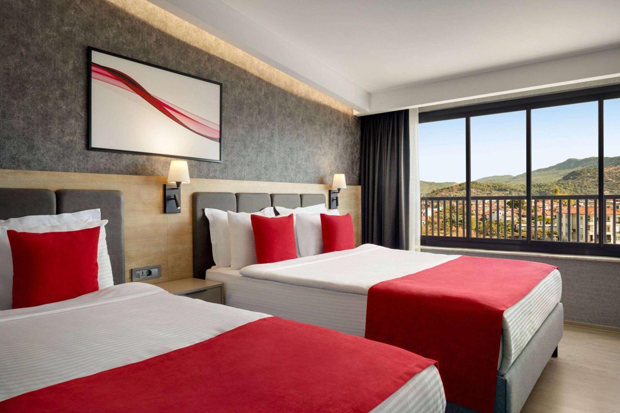 Ramada By Wyndham Dalaman Ngoại thất bức ảnh