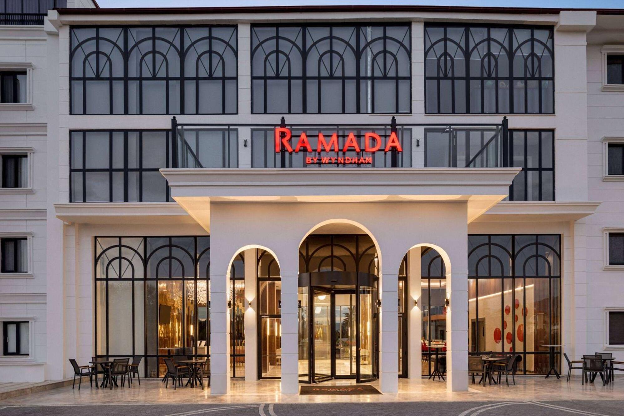 Ramada By Wyndham Dalaman Ngoại thất bức ảnh