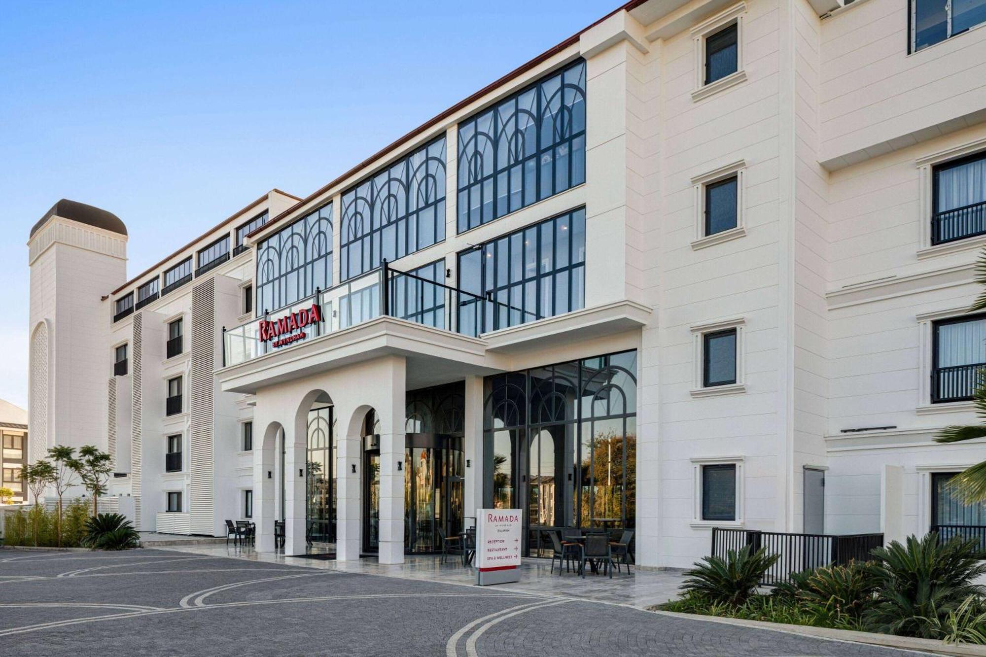 Ramada By Wyndham Dalaman Ngoại thất bức ảnh