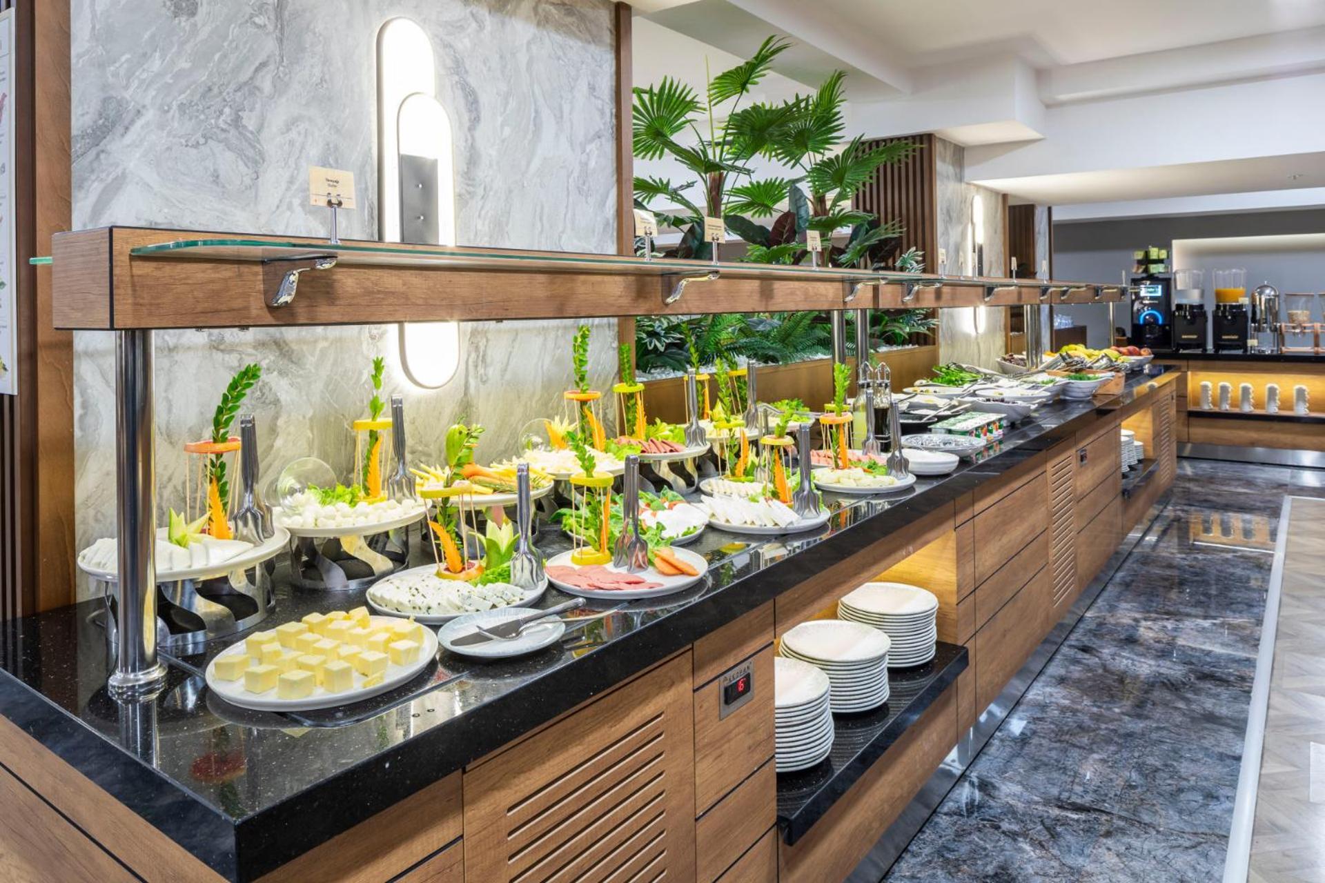 Ramada By Wyndham Dalaman Ngoại thất bức ảnh